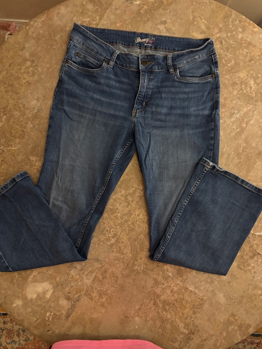 Womens Wrangler medium blue relaxed straight jeans size 13/30